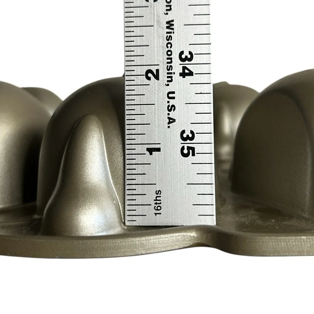 NORDIC WARE Caterpillar Cakelet Pan Cast Aluminum Mini Cakes Mold USA